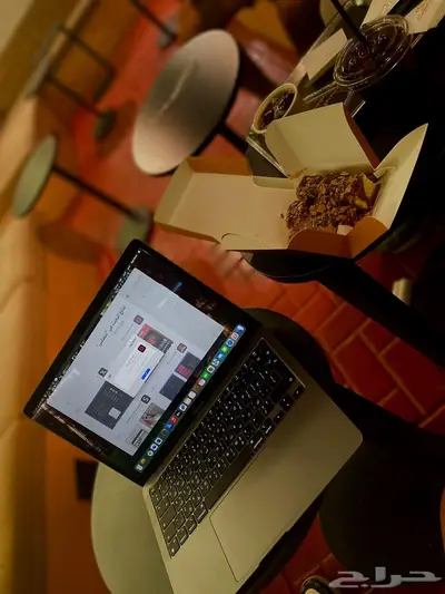 لابتوت macbook Air 0