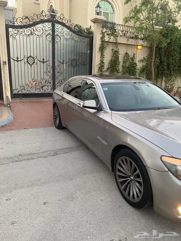 بي ام دبيلو 750 LI 3