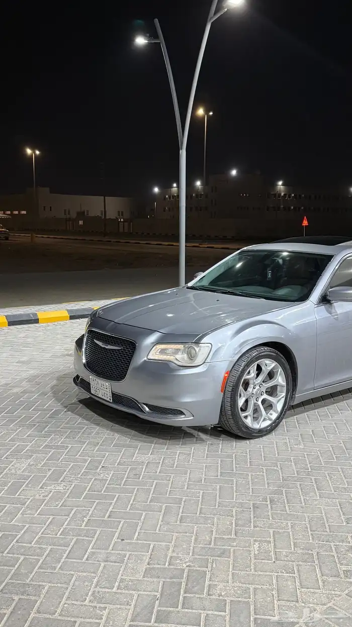 كرايزلر للبيع C300 V6 2