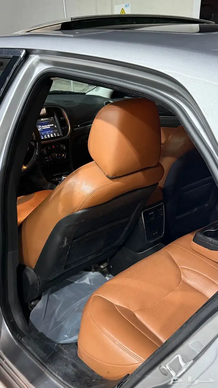 كرايزلر للبيع C300 V6 19