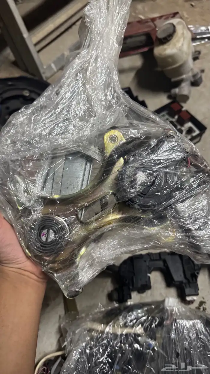 للبيع قطع اللكزس430 القطع 9