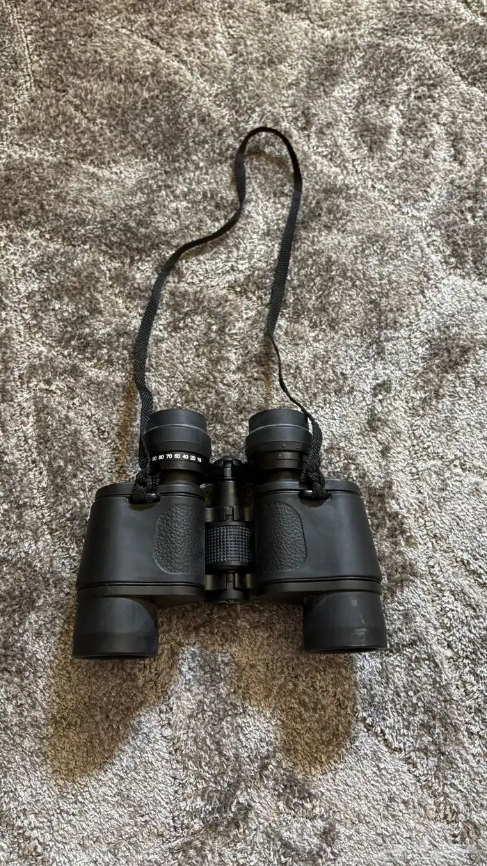 منظار من نوعيه Bushnell 1