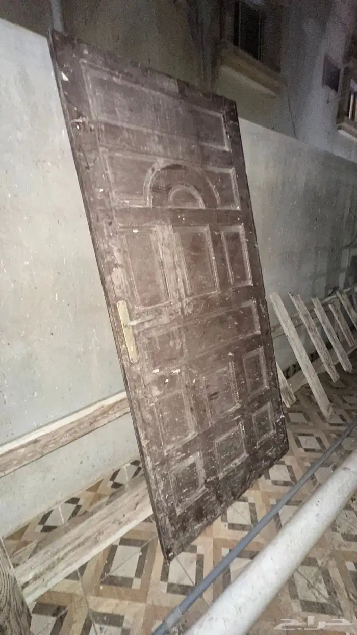 أربع أبواب نظيفه للبيع سعر الباب 150 2