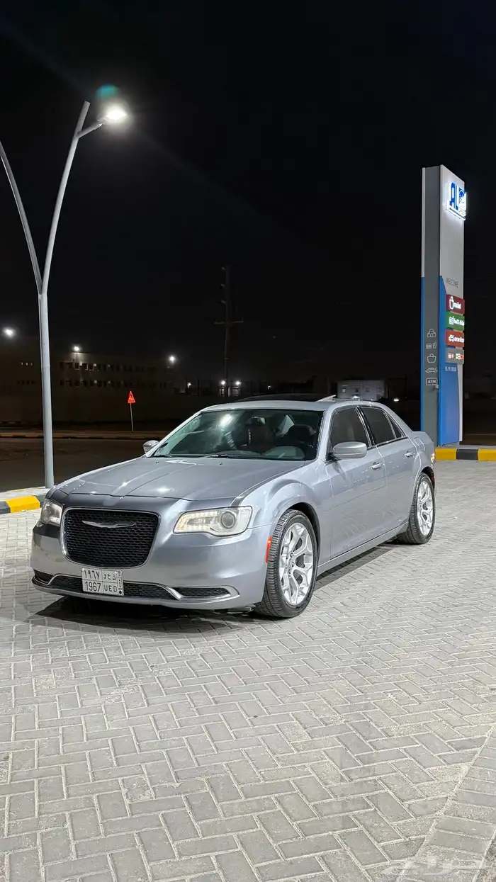 كرايزلر للبيع C300 V6 1