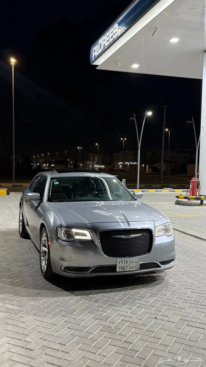 كرايزلر للبيع C300 V6 15