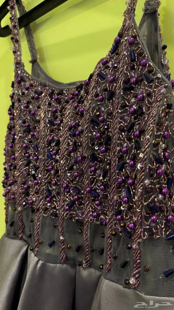 فستان جديد للبيع اخذته لزواج اختي لبسته مره وحده المقاس s-m 3