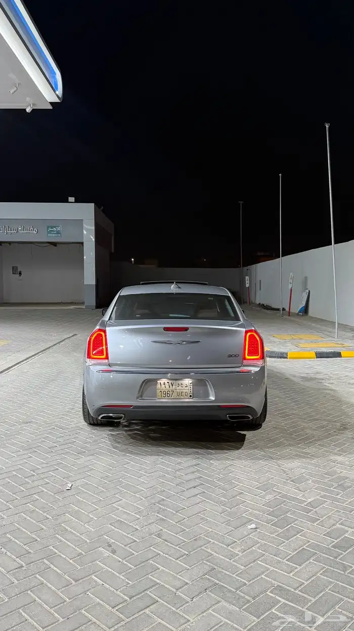 كرايزلر للبيع C300 V6 8