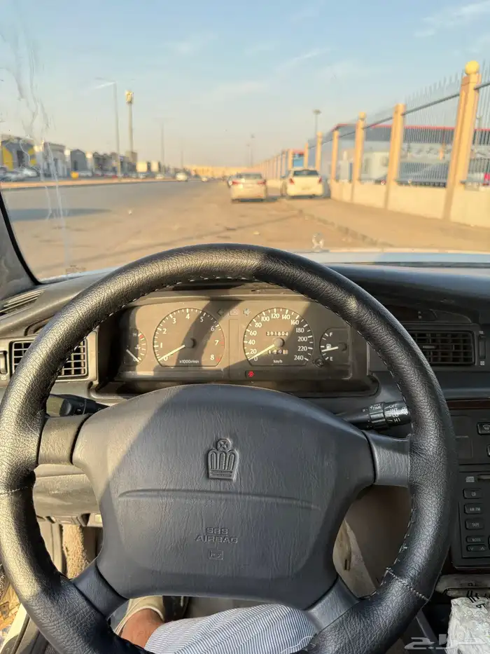 تويوتا كراون 4
