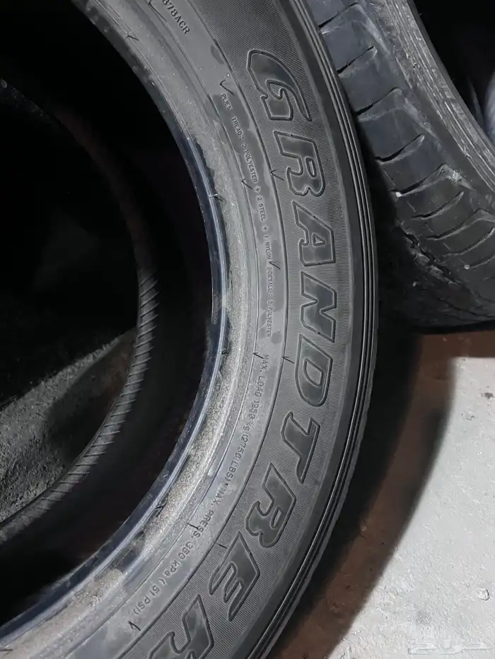 كفرات دلوب تاريخ 21 استخدام نظيف يوجد فيها رقعة مقاس 18 3