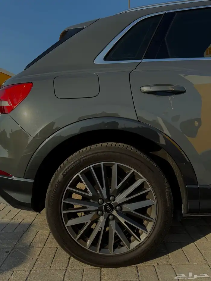 أودي Audi Q3 2023 40