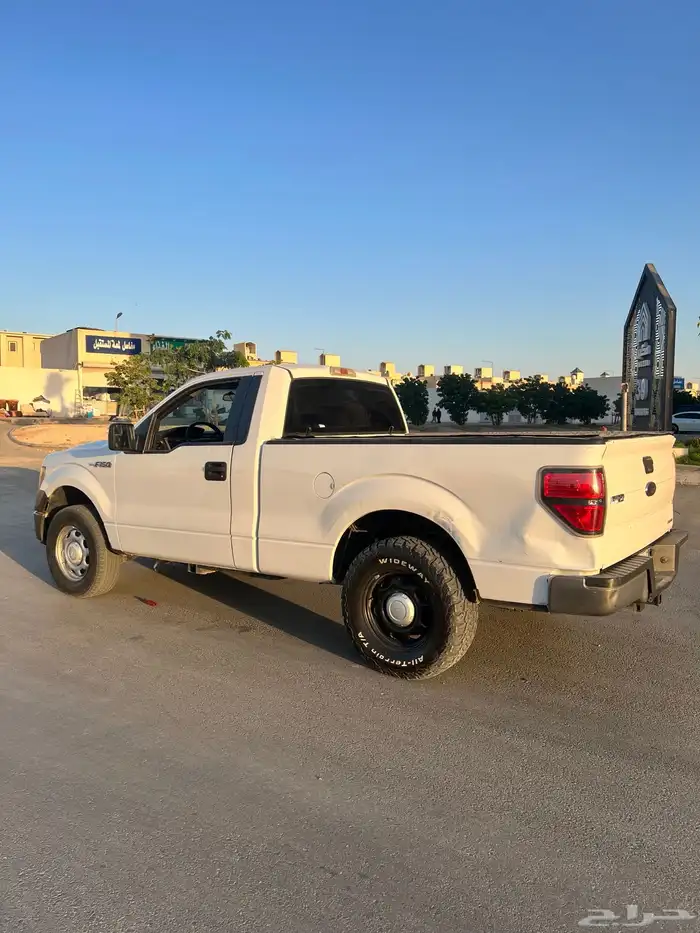 فورد 2011 F150 او بدل فورد ماركيز او فكتوريا 2