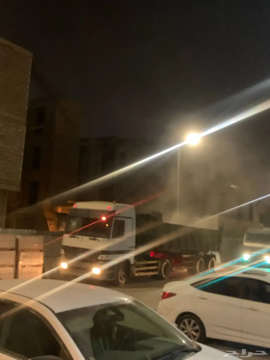 ترحيل وتحميل مخلفات وناتج حفر مع الشيول وبكلين 2