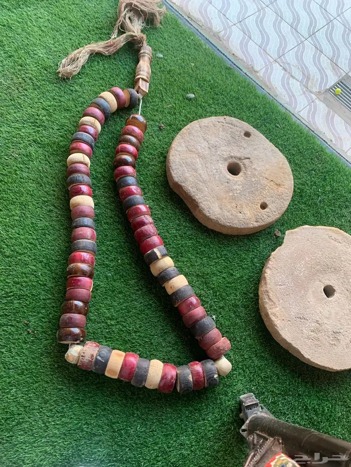 رحا عدد 2 حجم كبير مع سبحه خشب كبيره جدا 3