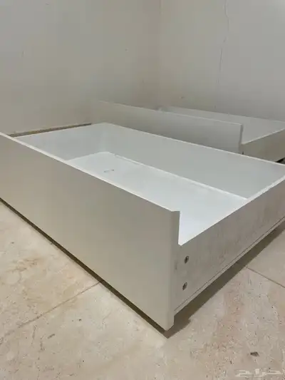 درج ملابس تحت السرير من ايكيا 0