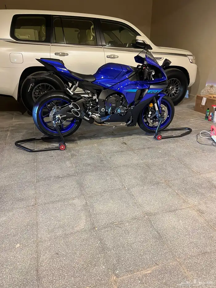 ياماها R1 2024 ازرق 0
