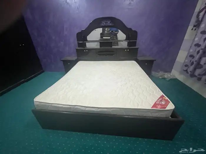 غرفة نوم مع ستارة مع سليب مع فرشة 1