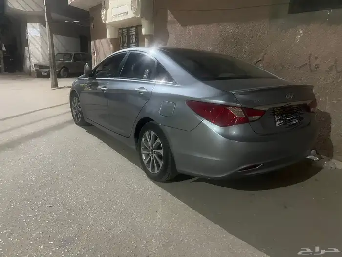 للبيع هواندي سوناتا 2015 وكاله عداد 200 الف 3
