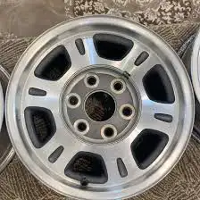 طقم جنوط يوكن 2002 اصلي GM 0