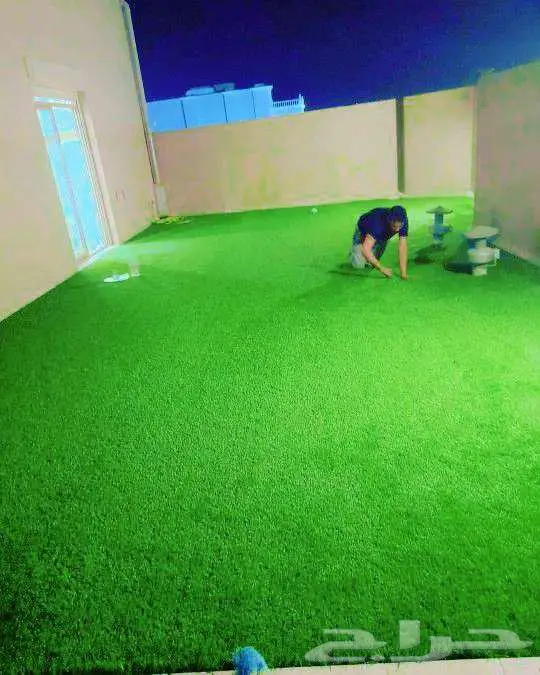 متخصصون في مجال تركيب الشعب الصناعي 2