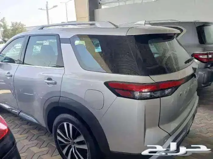 نيسان باثفندر فل كامل 2023 1