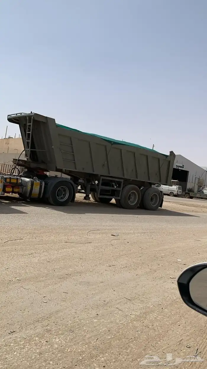 يوجد قلابات نقل صناديق 26 متر -28متر جميع مناطق - الرياض 0