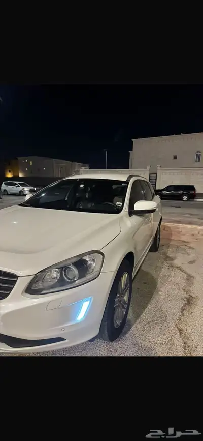 فولفو xc60 2016 نظيفة 13