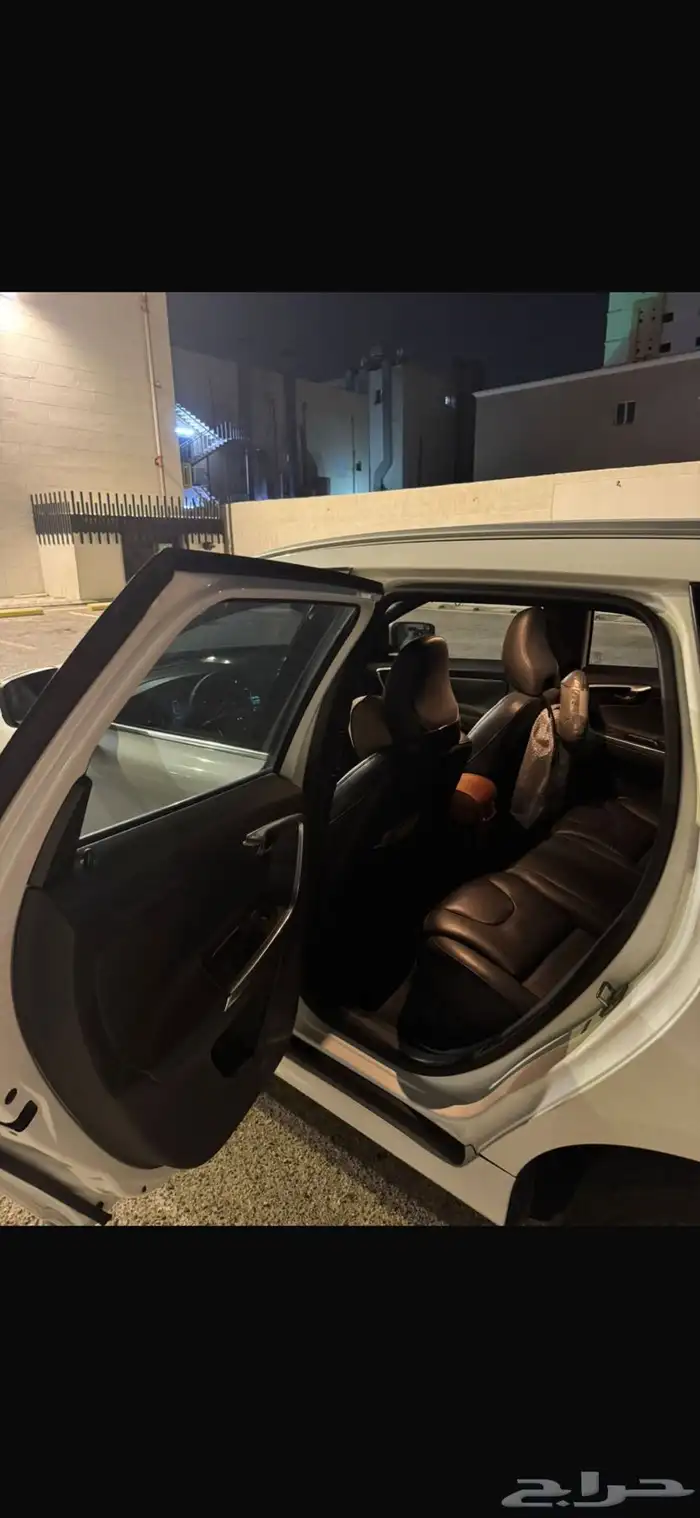 فولفو xc60 2016 نظيفة 12