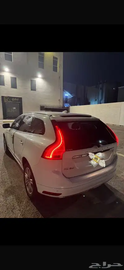 فولفو xc60 2016 نظيفة 3