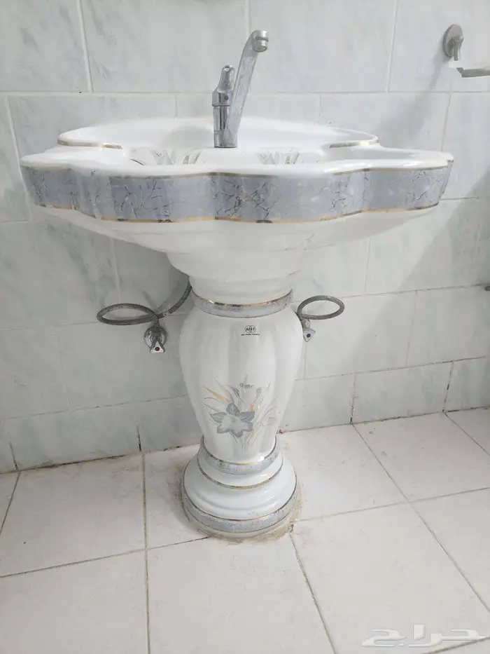 كنب كلاسيكي ومغاسل 7