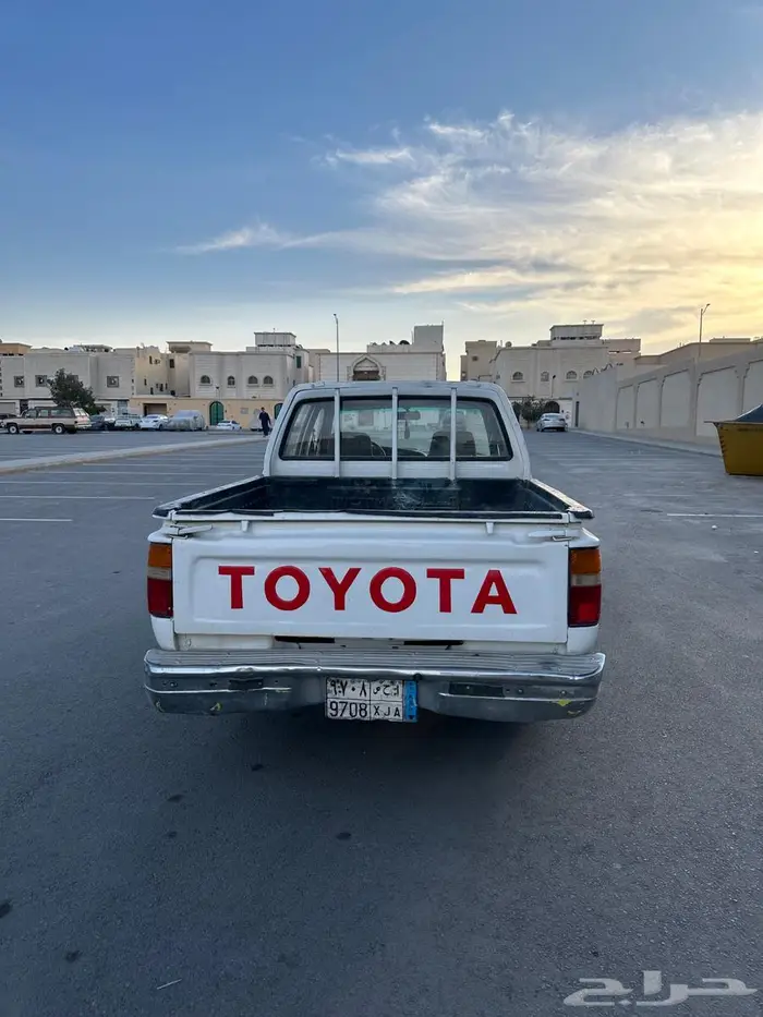 هايلكس الحد 14 ألف 3