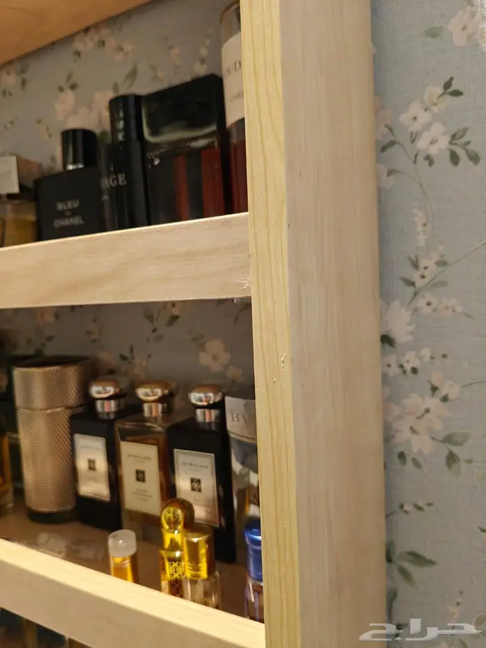 دولاب مخصص للعطور 0