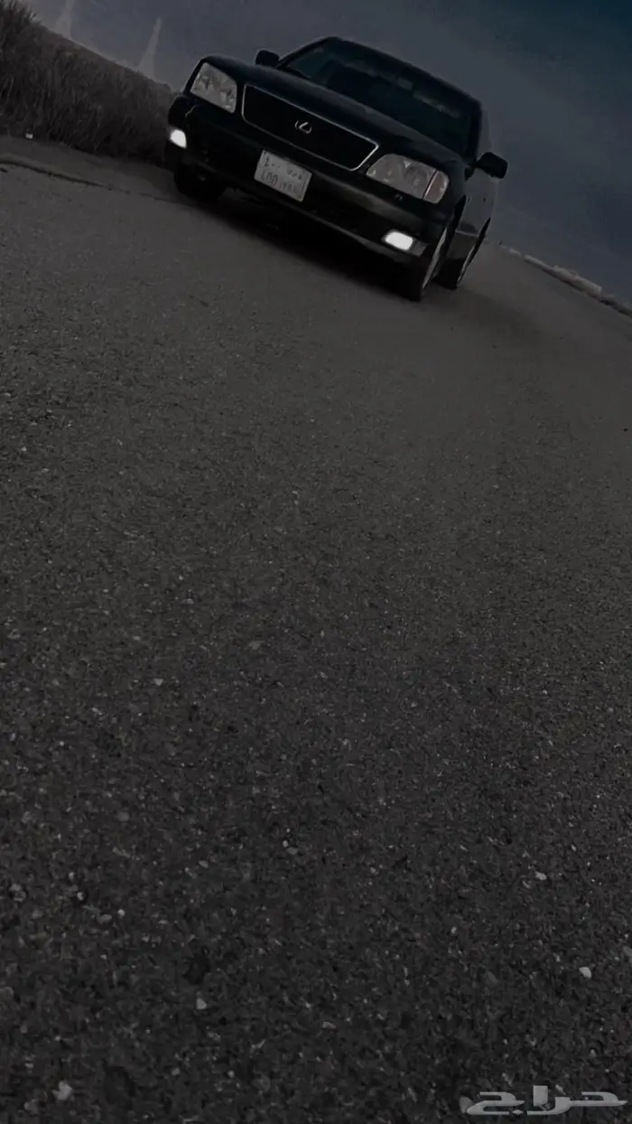 لوحة لكزس 1998 400 0