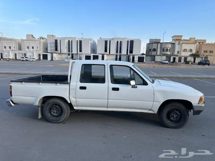 هايلكس الحد 14 ألف 1