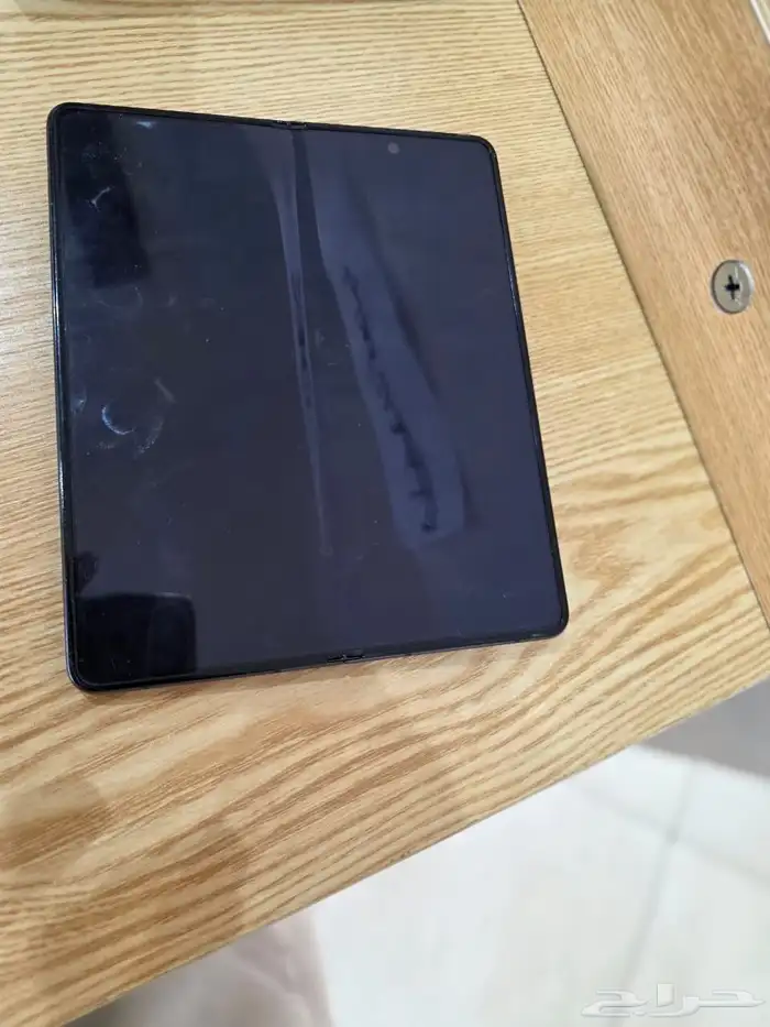 للبيع جوال سامسونج فولد 5 نظيف اسود 2