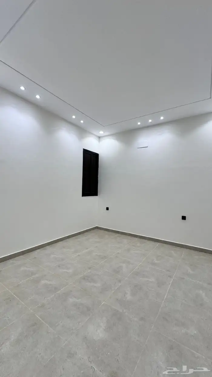 للبيع شقق ارضي مدخل سياره حى الضيافه 13