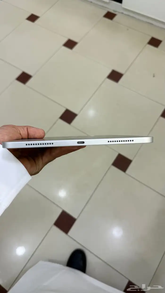 ايباد الجيل العاشر نظيف جدا استخدام اسبوعين 2