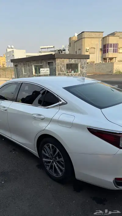 لكزس للبيع 12