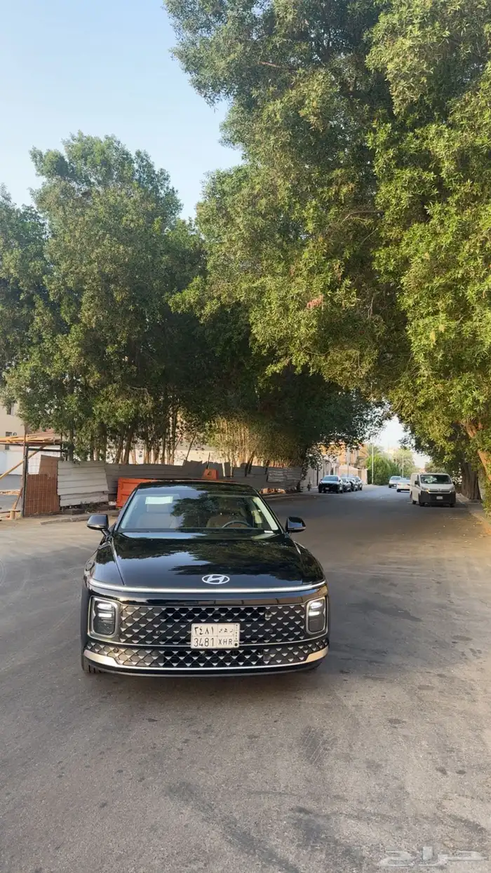 ازيرا 2025 اسود للبيع 3