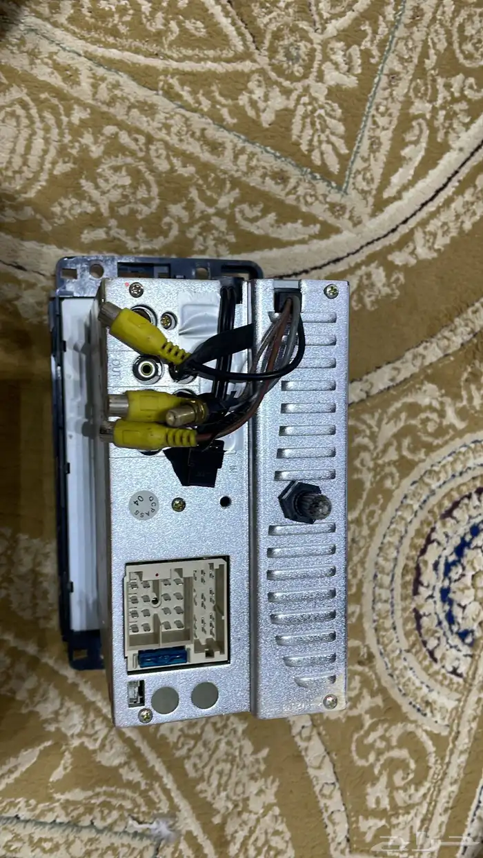 شاشة جمس 2010 للبيع على السوم يوجد بها خراب الجي بس اس فقط 2