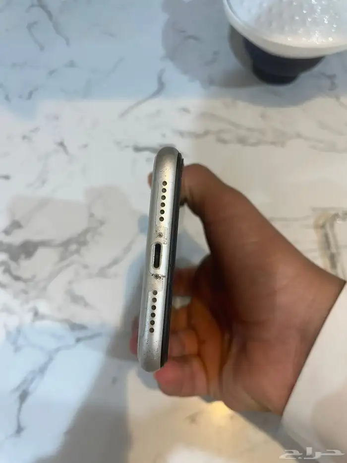 جوال آيفون 11 ابيض 3