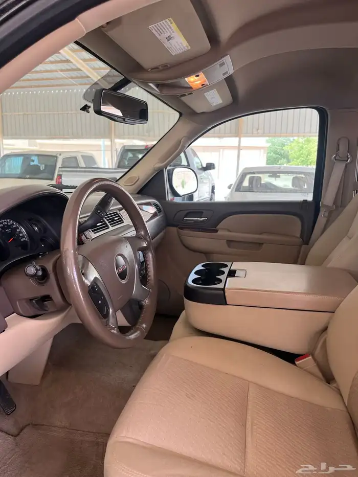 يوكن 2012 للبيع دبل 8