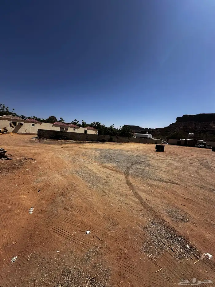 5 استراحات مع ارض كبيره للاستثمار 0