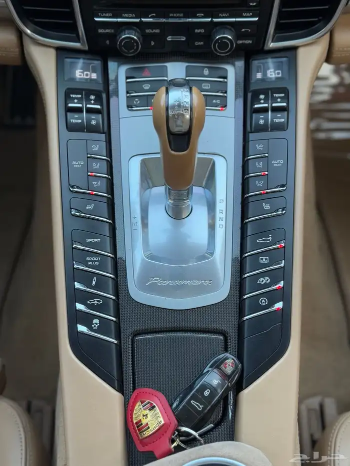 PORSCHE Panamera GTS ((( تم البيع ))) 38