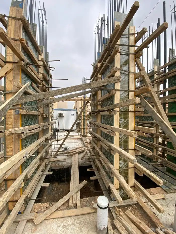 مشرف ومراقب بناء 6