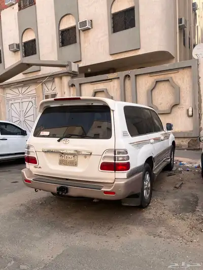 جيب لاندكروزر 2004 1