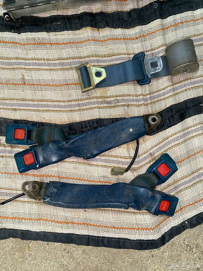 قطع هايلكس 1985 6