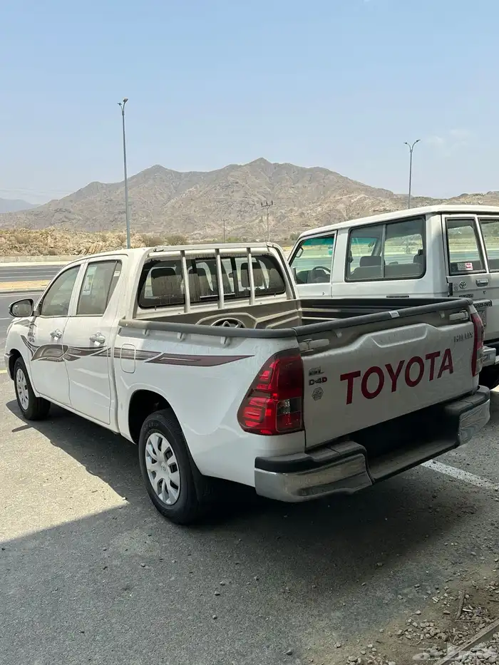 هايلوكس 2025 غمارتين ديزل اصفار السعر 94500 5