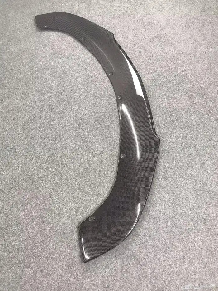 قطع غيار بنتلي جديد ومستخدم 32