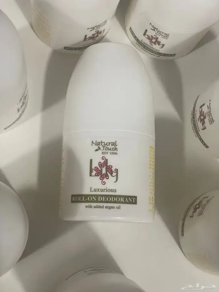 مزيل عرق ناتشورال تاتش natural touch 1