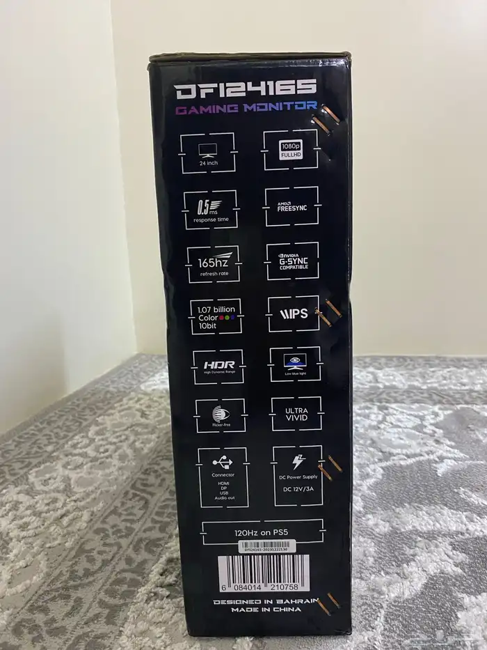 للبيع شاشة قيمنق Devo وماوس باد Roccat 5